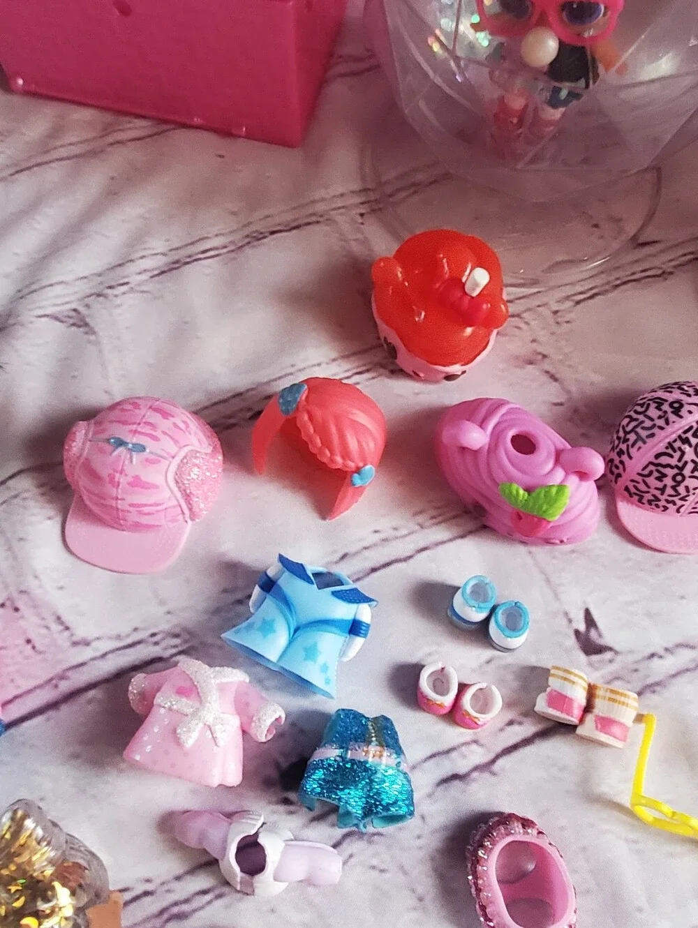 Lol Surprise Dolls Set Plus Accessories Please See Pictures